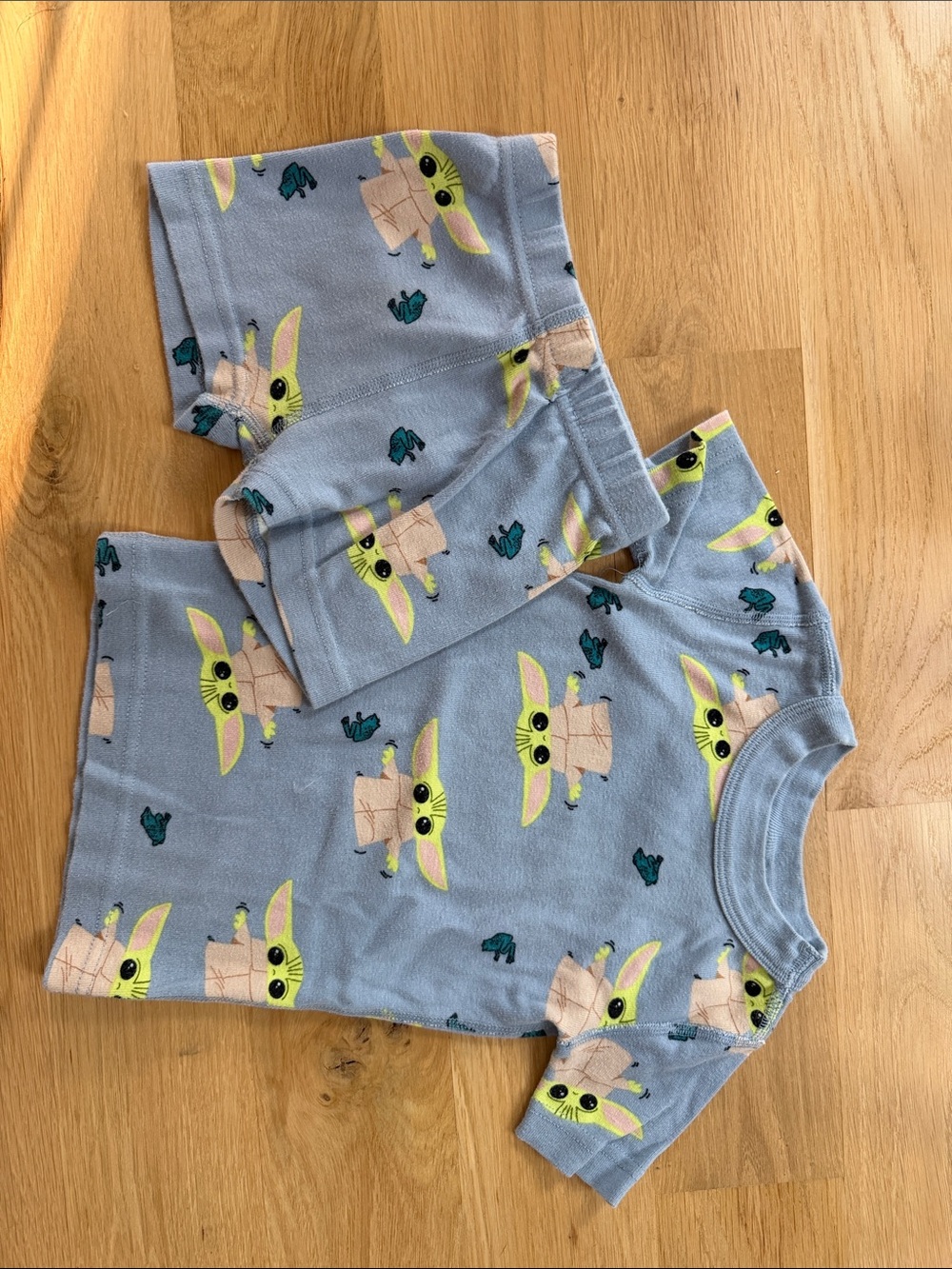 Hannah Andersson 3t Grogu pj set